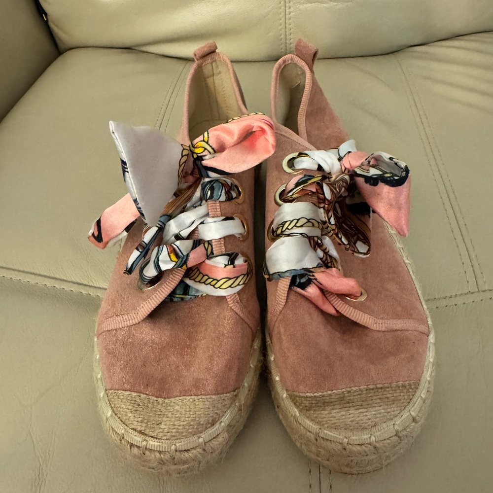 Nice wedge shoes